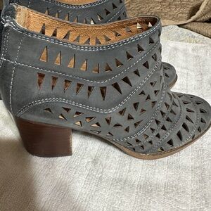 Sofft booties 8M‎ cutout navy/blue